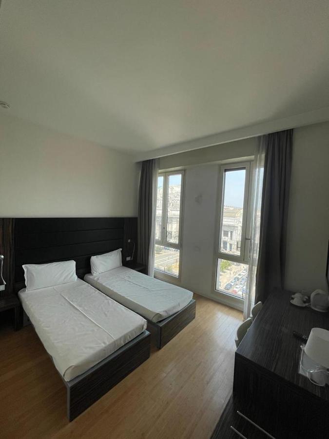 Ih Hotels Milano Centrale Guest House Buitenkant foto