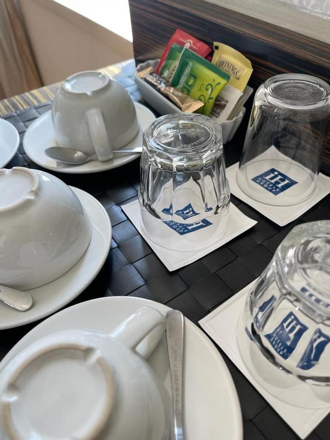 Ih Hotels Milano Centrale Guest House Buitenkant foto